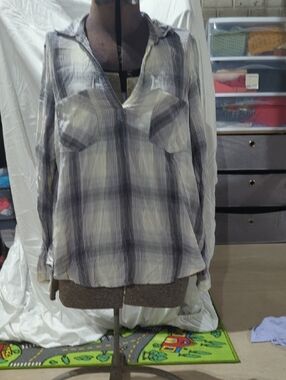 Mudd Cream and Gray Plaid Button-Down Tunic Shirt